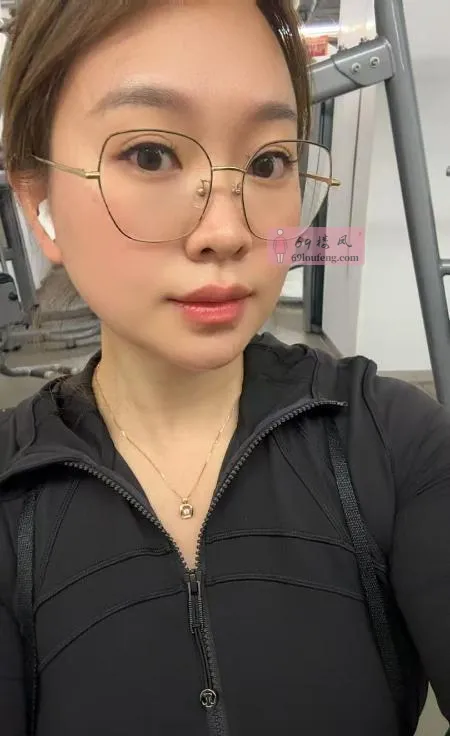 爱运动的眼镜姐 - 浙江-杭州 楼凤实拍第2张