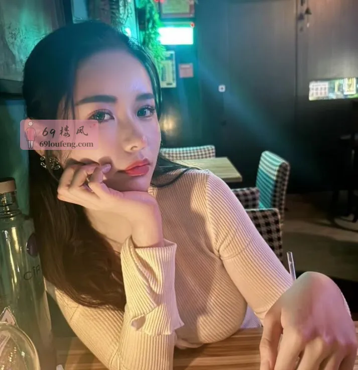 妖娆完美性身材 - 广东-深圳 楼凤实拍第2张