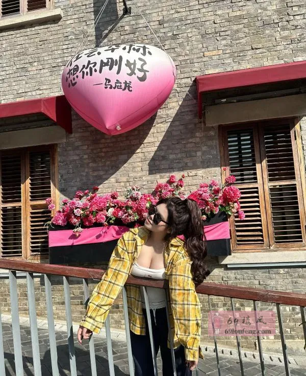 巨乳尤物bbw - 安徽-合肥 楼凤实拍第3张