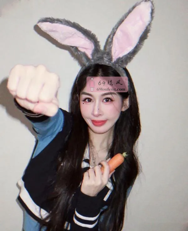 腿长腰细胸大白虎老师 - 广东-深圳 楼凤实拍第4张