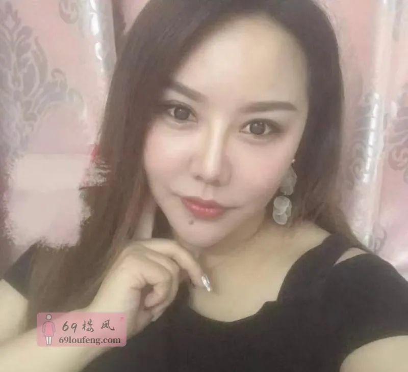 黄埔服务系熟女 - 广东-广州 楼凤实拍第4张