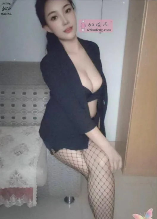 建业制服装御姐 - 江苏-南京 楼凤实拍第3张