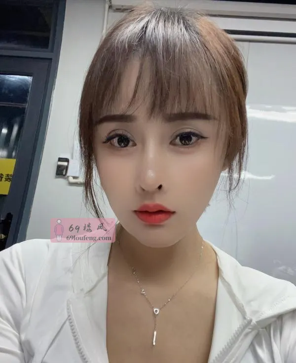 南门大胸御姐 - 四川-成都 楼凤实拍第1张