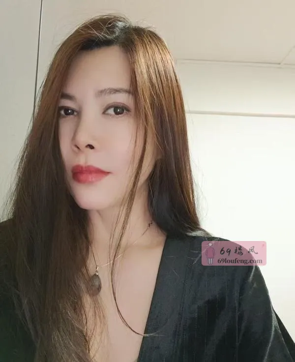 海珠长腿御姐七七 - 广东-广州 楼凤实拍第1张