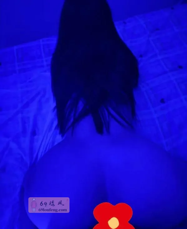 蜜桃臀米娜 - 湖北-武汉 楼凤实拍第1张