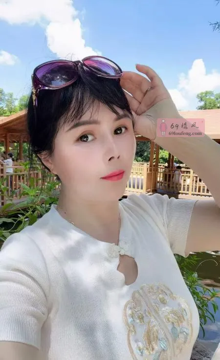 美艳尤物人妻 - 广东-深圳 楼凤实拍第1张