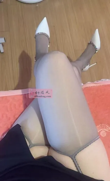 春节不打烊的骚货 - 江苏-南京 楼凤实拍第3张