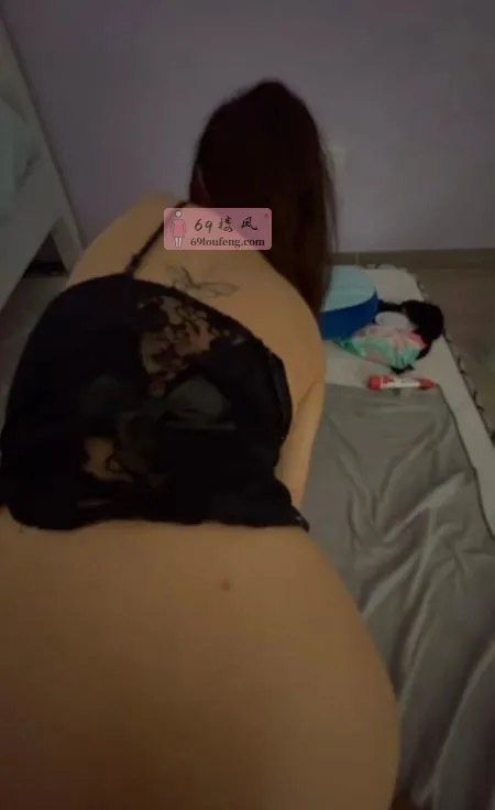 雨花瑜伽大长腿 - 江苏-南京 楼凤实拍第4张