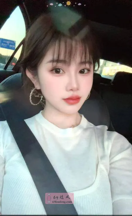 大奶浪姐女上吸精 - 江苏-苏州 楼凤实拍第3张