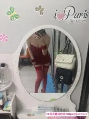 吴中熟女少妇 真实工作室环境 (地点：江苏 - 苏州)