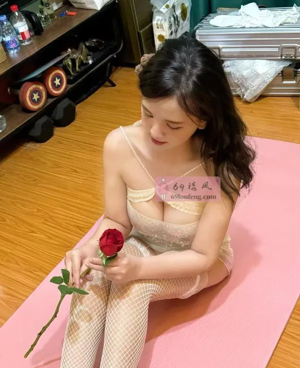 火辣身材小曦老师 - 广东-深圳 楼凤实拍第4张