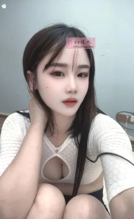 龙华听话大长腿美女 - 广东-深圳 楼凤实拍第4张