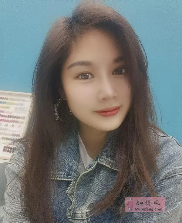 天府三街苗条御姐 - 四川-成都 楼凤实拍第3张