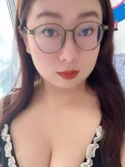 江苏 - 南京 大胸骚少妇 纯天然无科技实景