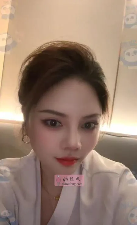 大胸美少妇 - 广东-深圳 楼凤实拍第4张