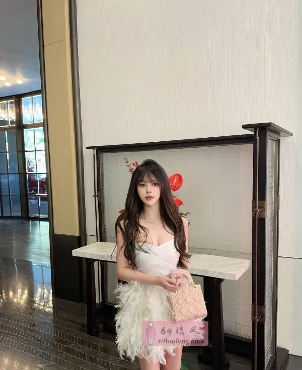 舌吻梦西老师 - 广东-广州 楼凤实拍第1张