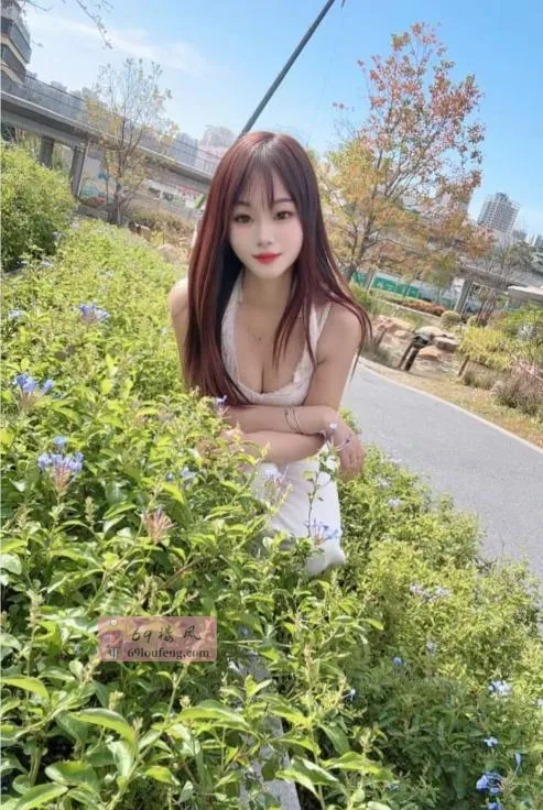 黑丝美腿娜娜 - 广东-深圳 楼凤实拍第4张