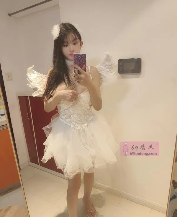 米娅小姐姐 - 上海-普陀区 楼凤实拍第3张