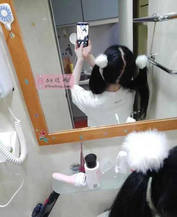 南京娇小型楼凤 - 江苏-南京 楼凤实拍第1张