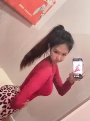 【独家】浙江 - 杭州 老师 余杭区翘臀婉儿 内部实拍