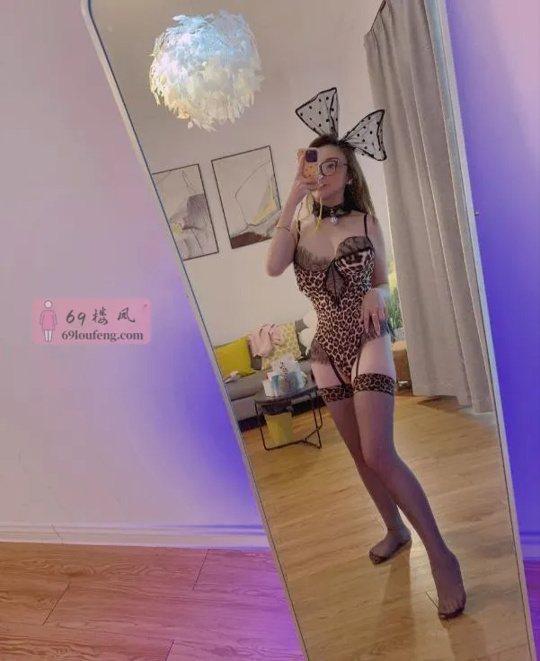 黄岛豹纹眼镜熟女 - 山东-青岛 楼凤实拍第1张