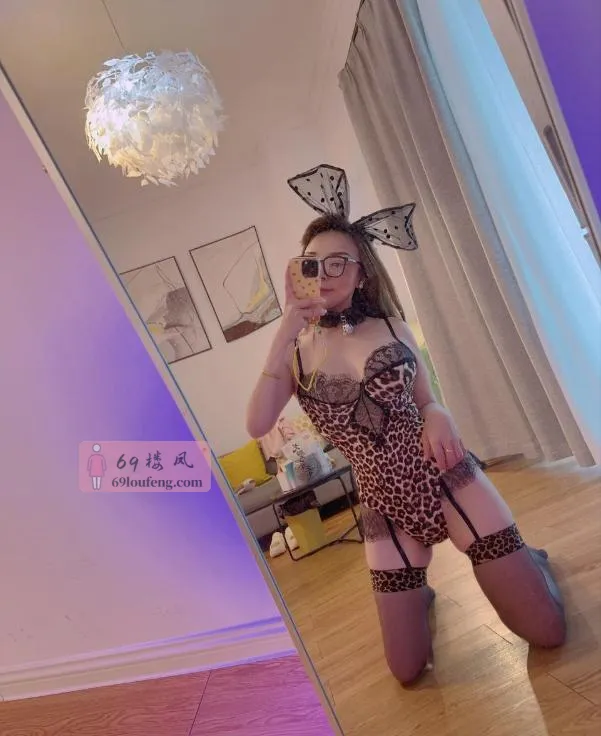 黄岛豹纹眼镜熟女 - 山东-青岛 楼凤实拍第3张
