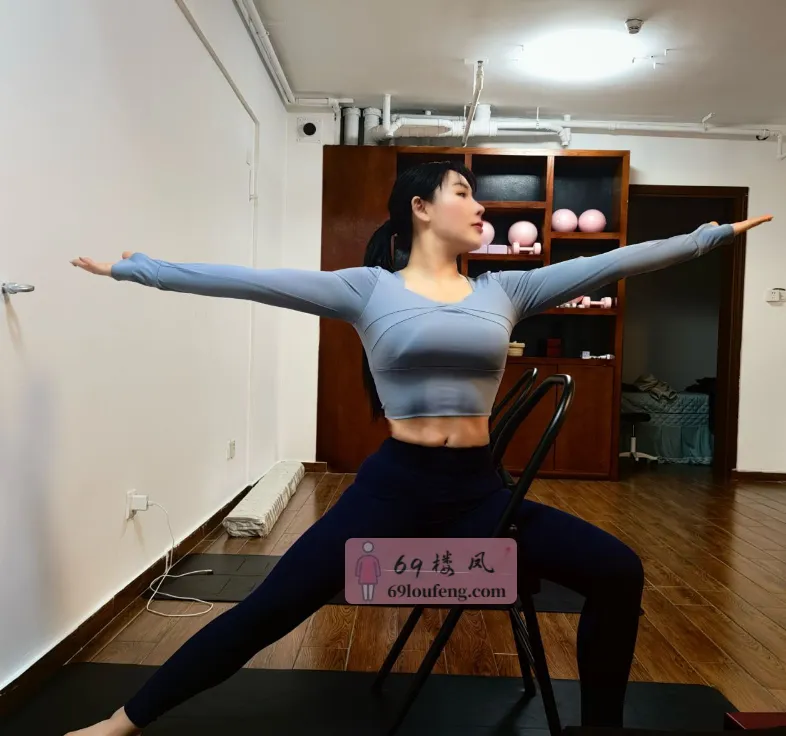 潮喷林诗诗 - 广东-深圳 楼凤实拍第4张