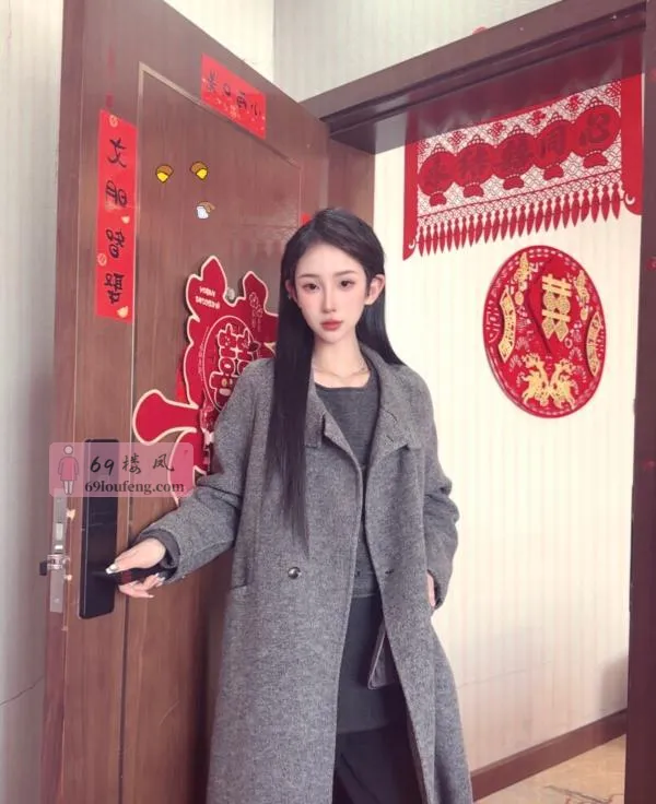 全套御姐露露 - 江苏-无锡 楼凤实拍第1张