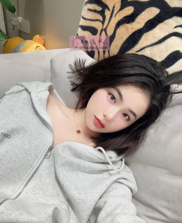 身材纤细短发御姐老师 - 广东-广州 楼凤实拍第1张