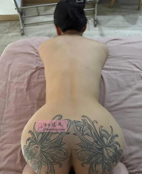 纹身巨臀反差婊 - 四川-成都 楼凤实拍第3张