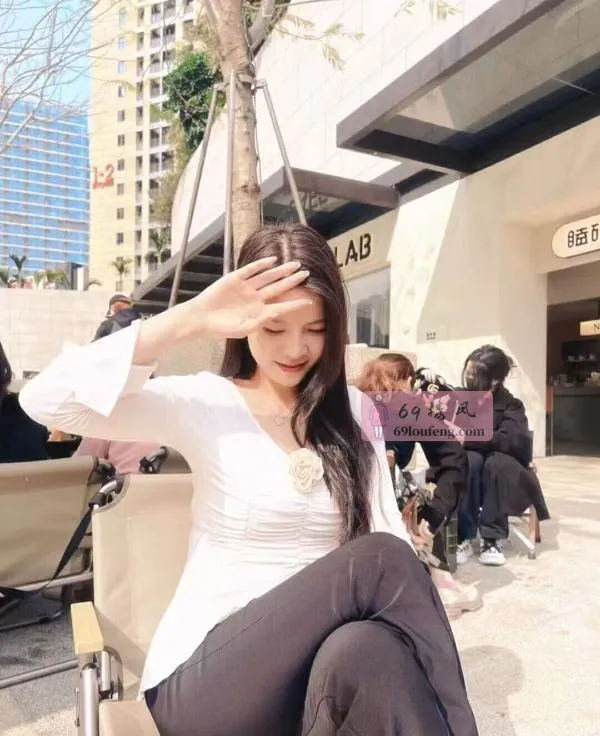 雪白大胸静静 - 广东-广州 楼凤实拍第1张