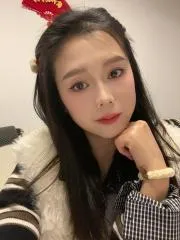 湖北 - 武汉 附近最火老师 肤白清纯邻家颜值妹子 照片墙