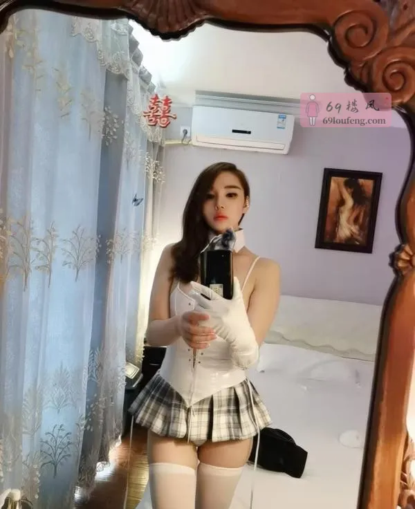 御姐soso - 上海-黄浦区 楼凤实拍第2张