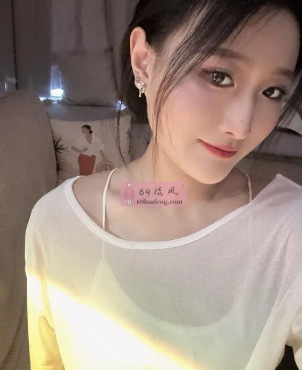 翘臀大长腿薇娅 - 江苏-苏州 楼凤实拍第2张