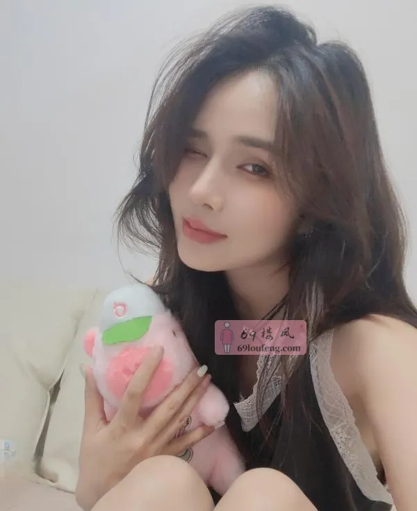 制服情趣小财迷 - 广东-广州 楼凤实拍第3张