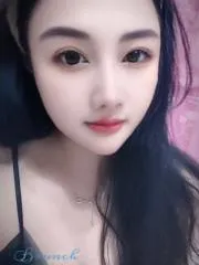 莞式服务系少妇 真实工作室环境 (地点：上海 - 普陀区)