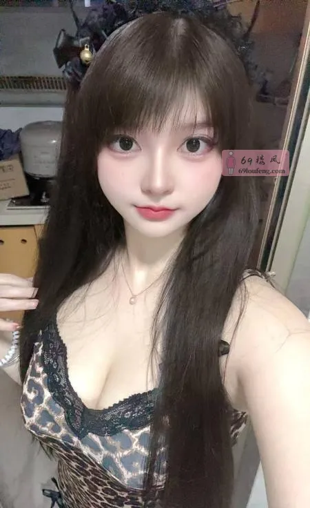 龙岗纯欲大奶萌妹 - 广东-深圳 楼凤实拍第3张