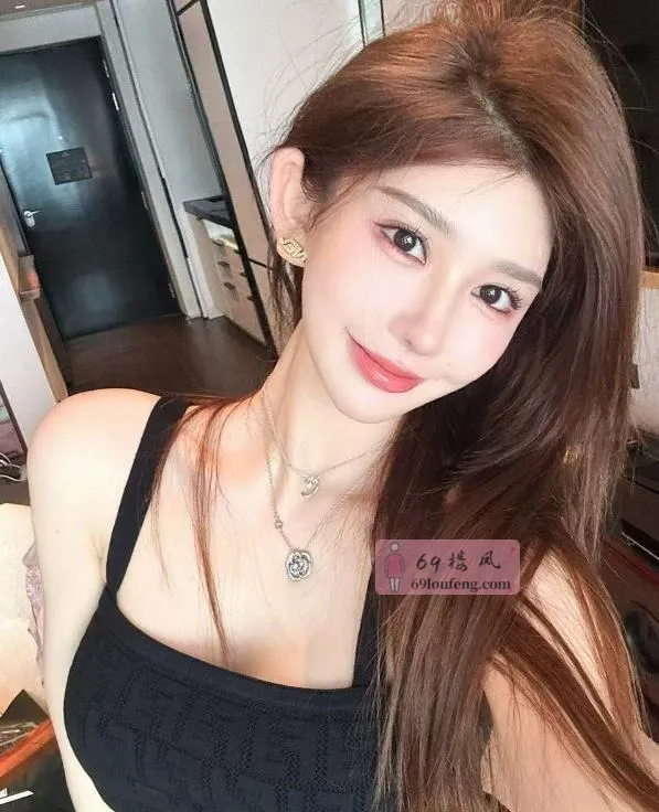 大胸长腿网红款妹妹 - 湖南-长沙 楼凤实拍第3张