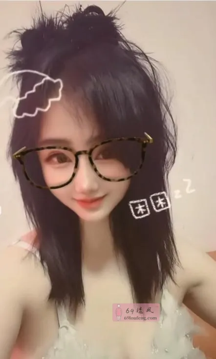 大胸美女希恩 - 广东-深圳 楼凤实拍第2张