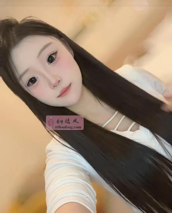 00后肤白美媚 - 安徽-合肥 楼凤实拍第2张