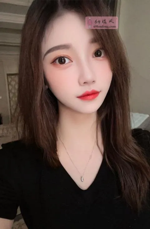 颜值大胸翘臀南孙老师 - 上海-静安区 楼凤实拍第3张