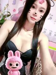 浙江 - 杭州 宅男福利推荐：黑长直纯欲大长腿 实景