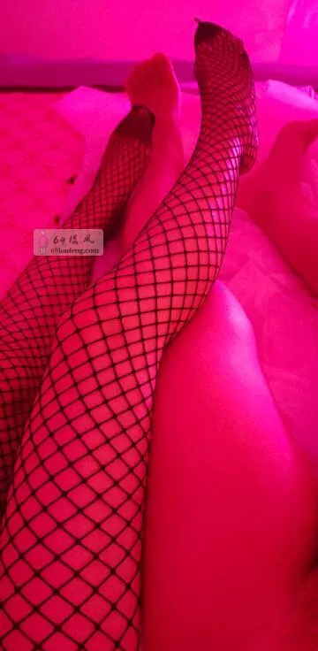 骨感迷人大长腿老师 - 湖北-武汉 楼凤实拍第2张