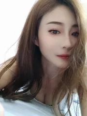 浪女鸢尾 真实工作室环境 (地点：四川 - 成都)