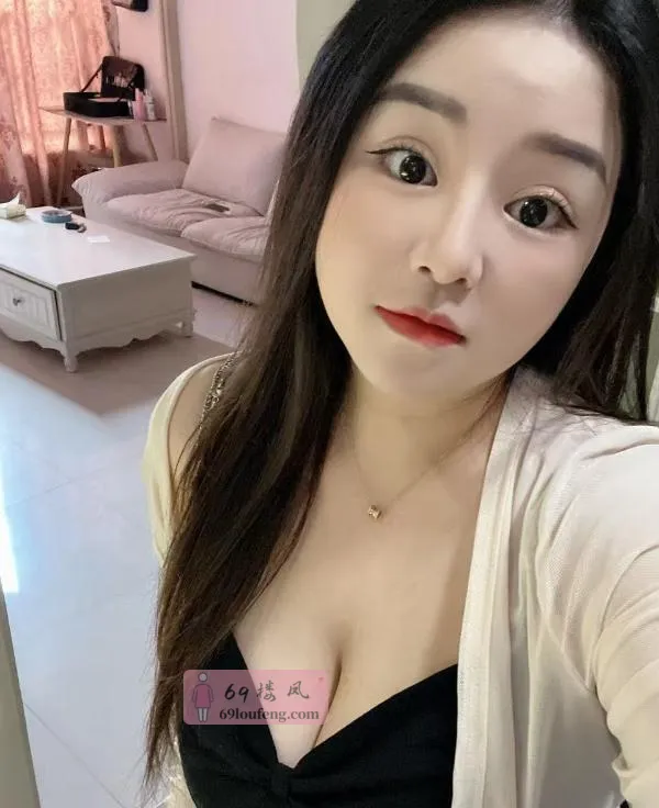 可爱风骚大奶子 - 江苏-苏州 楼凤实拍第2张