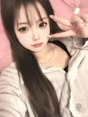 汉阳小嫩妹 真实工作室环境 (地点：湖北 - 武汉)