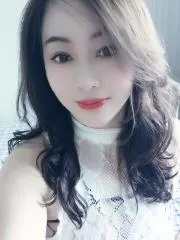 妩媚风情老板娘媚儿 真实工作室环境 (地点：河南 - 郑州)