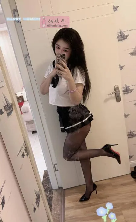 御姐风制服尤物 - 江苏-南京 楼凤实拍第4张