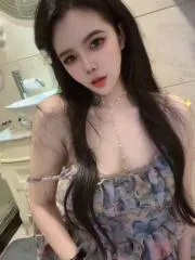 【独家】江苏 - 南京 老师 性感迷人小辣椒 内部实拍