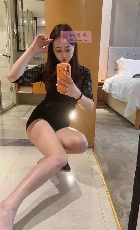 性感美腿小青 - 江苏-苏州 楼凤实拍第4张
